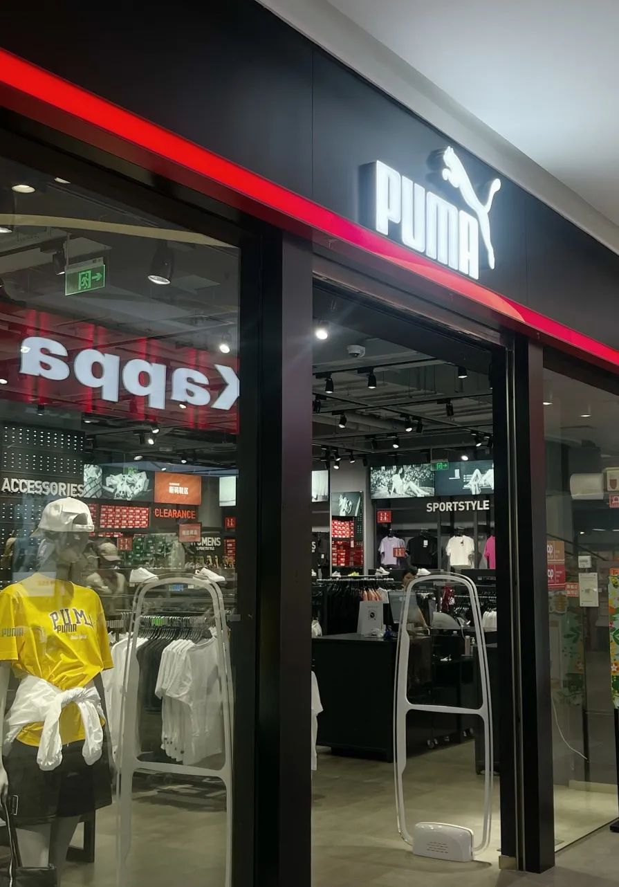 DƬ